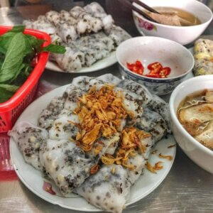 Not sure what to eat in Ha Noi? Try these amazing Banh Cuon What to eat in Viet Nam