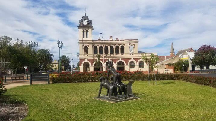 Sculpture Down the Lachlan- Things to do in Forbes